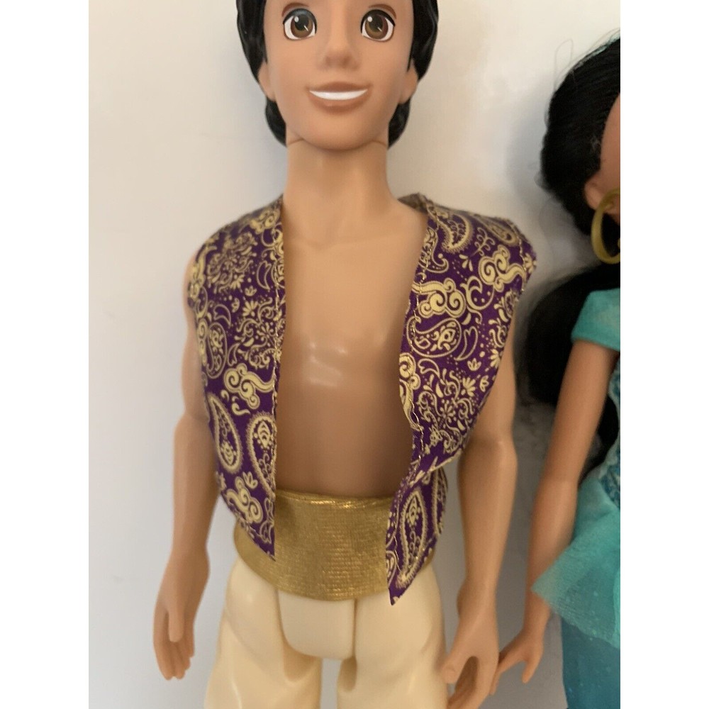 Disney Princess Shimmering Dreams Jasmine and Hasbro Aladdin Dolls - Picture 5 of 12